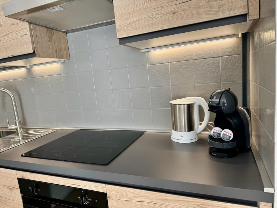 Coffee/tea facilities, Kitchen or kitchenette