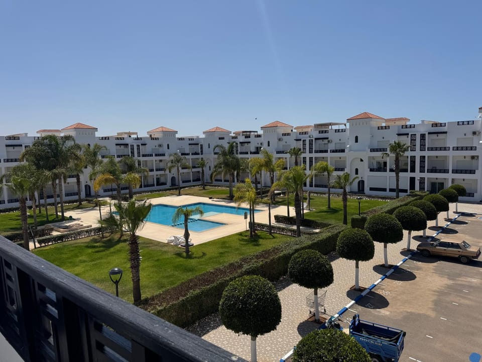 Property building, Swimming pool