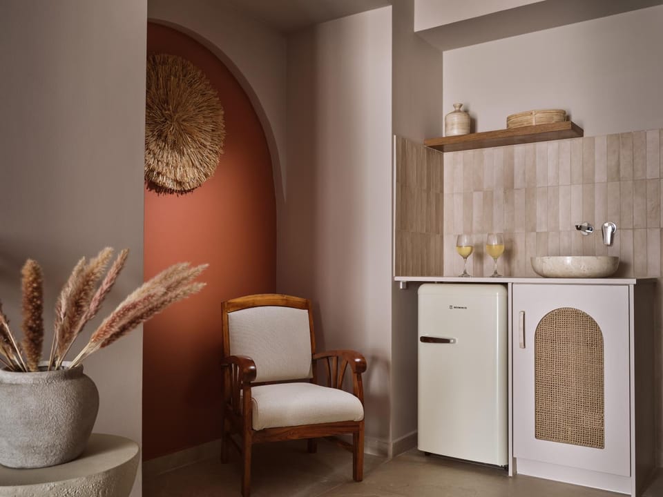 Ammonites Beachfront Rooms & Suites Bed and Breakfast in Zakynthos, Greece