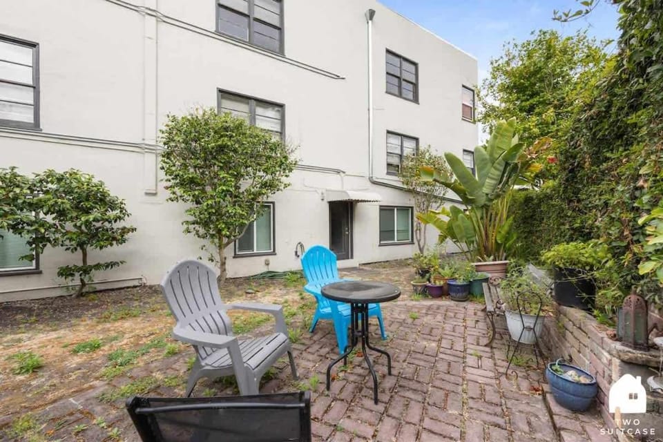 Garden Oasis Cozy Home Near Bart Shop with Parking Apartment in Berkeley