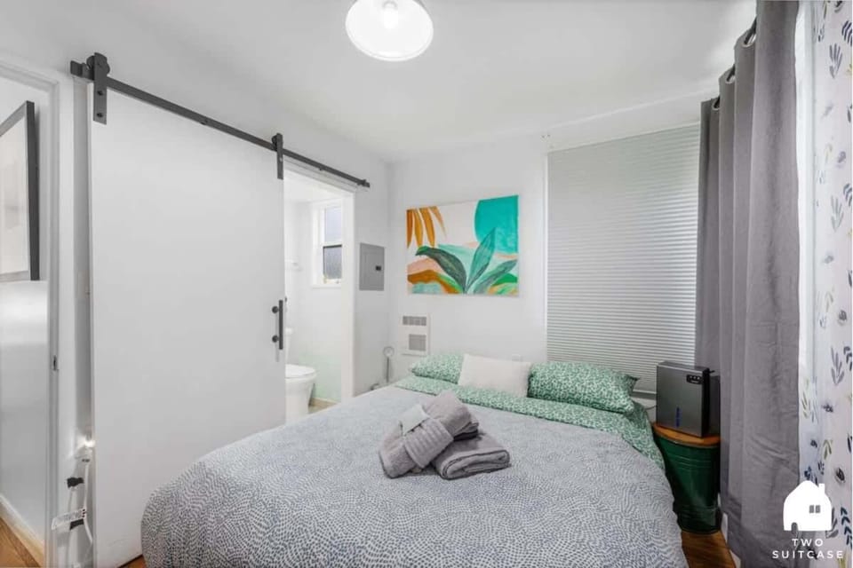 Garden Oasis Cozy Home Near Bart Shop with Parking Apartment in Berkeley