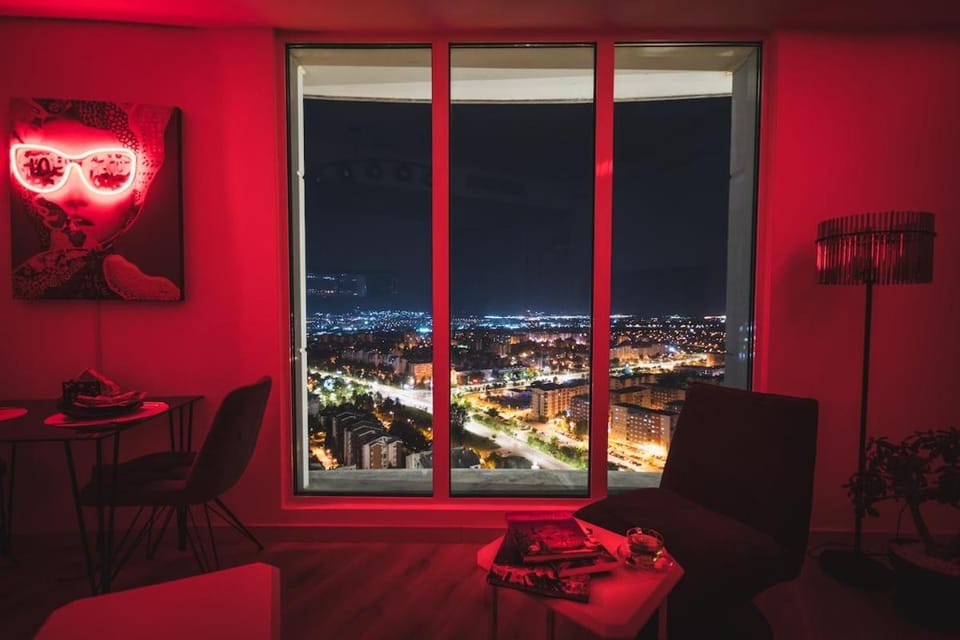 Stylish 28F Gym Free Pkg Secured Apartment in Skopje