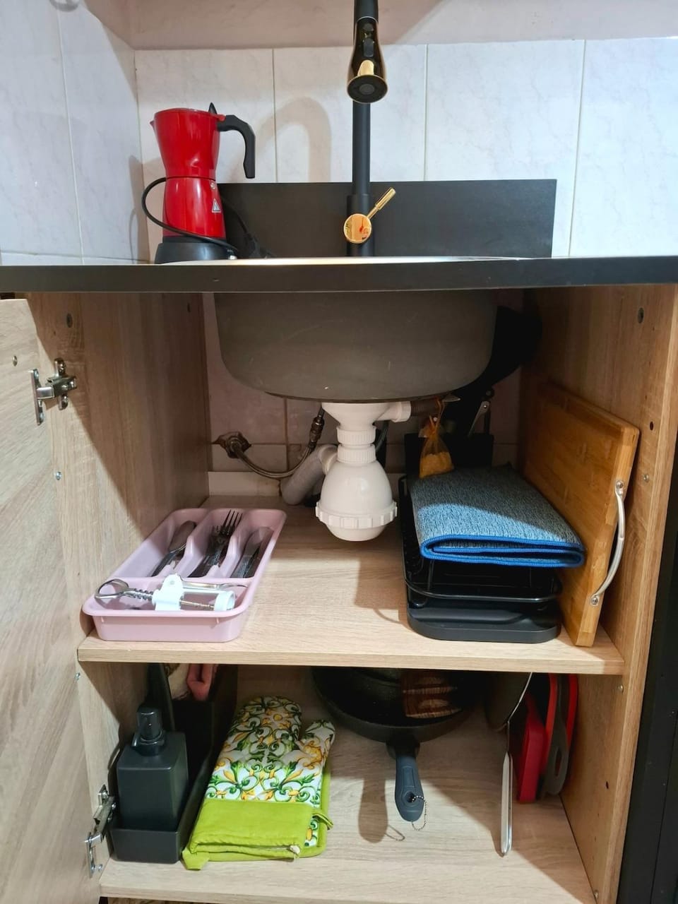 Elegant Studio in the Historic Center Apartment in Sanremo