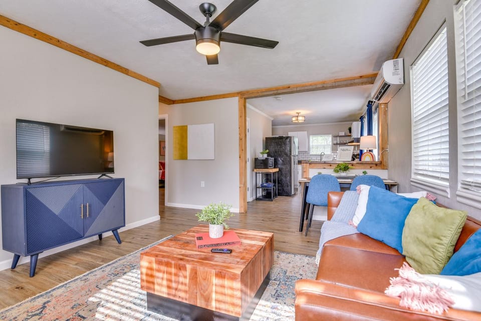 5 Mi to Dtwn Tulsa: Pet-Friendly Home! House in Tulsa