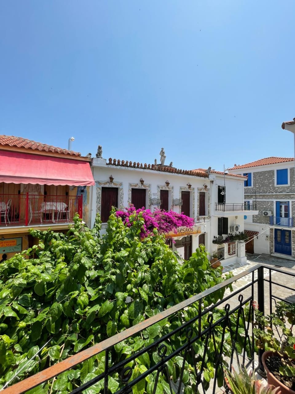 Lula's House Apartment in Skiathos