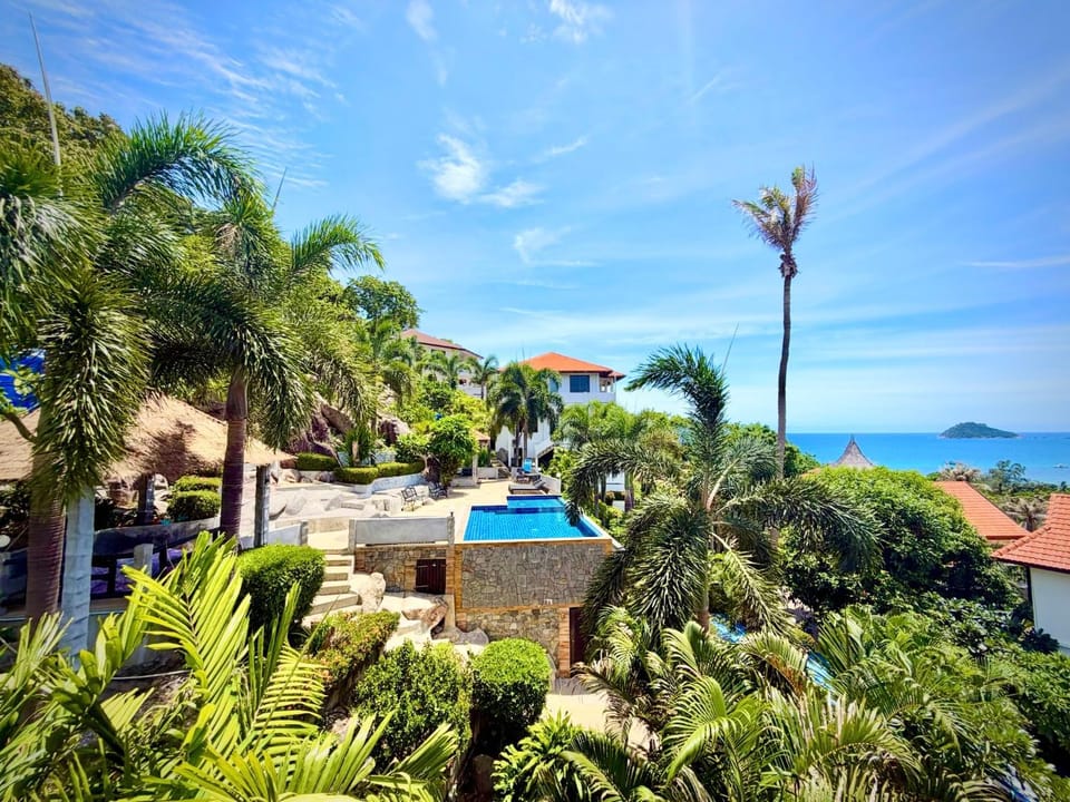 Day, Sea view, Swimming pool