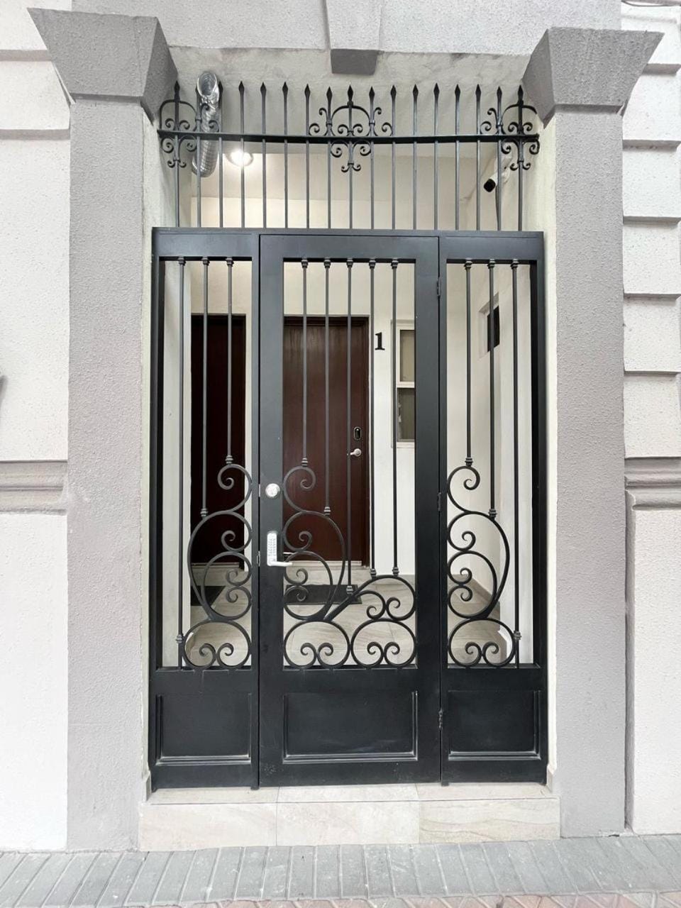 Facade/entrance