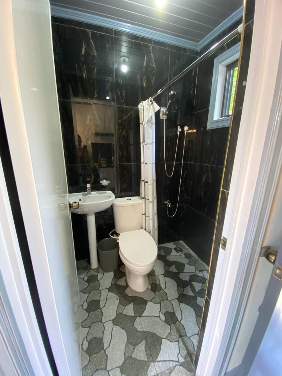 Shower, Toilet, Bathroom