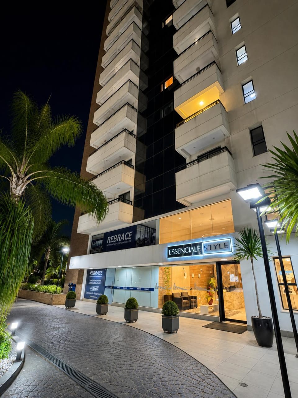 Facade/entrance