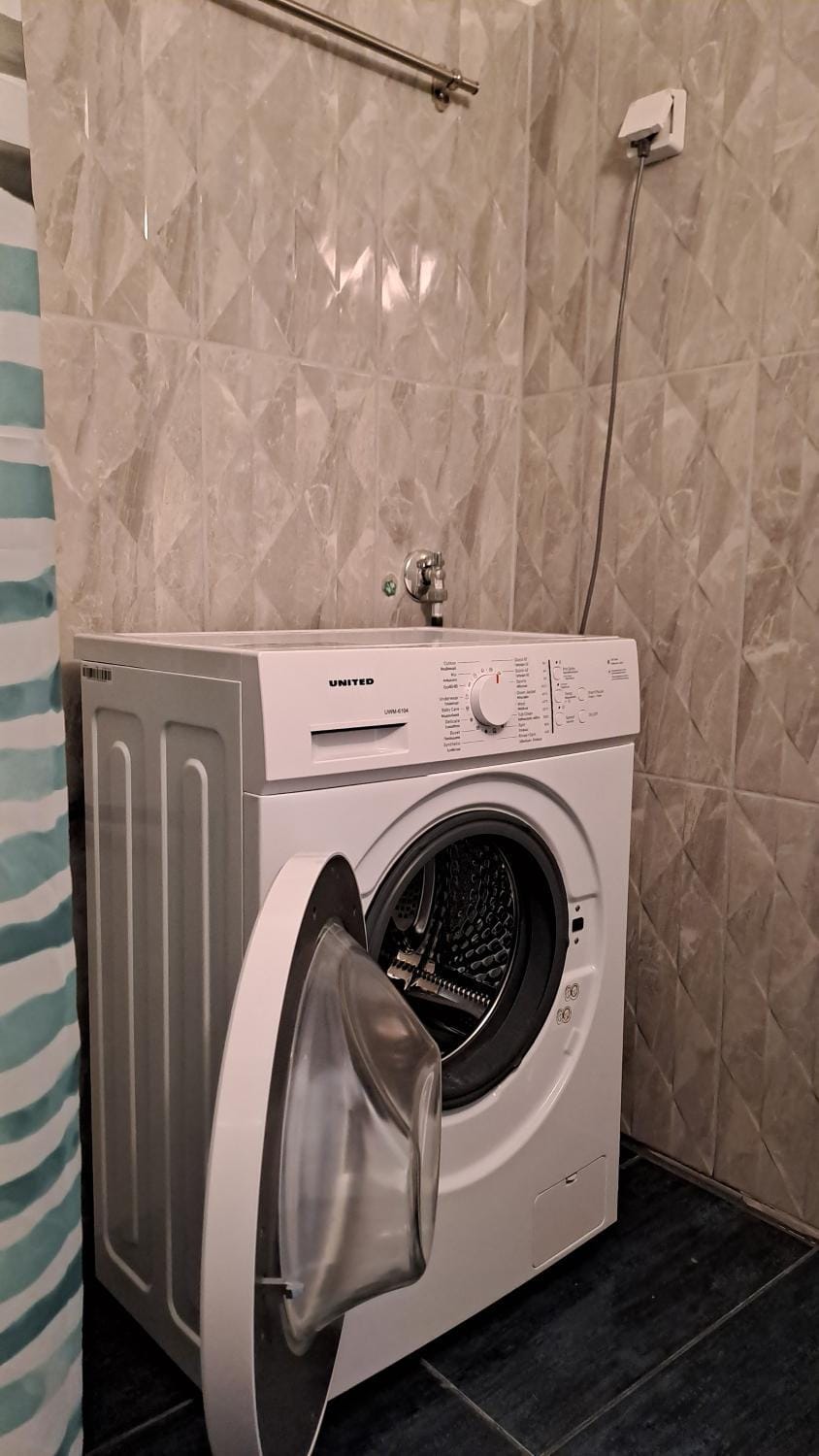 Bathroom, washing machine