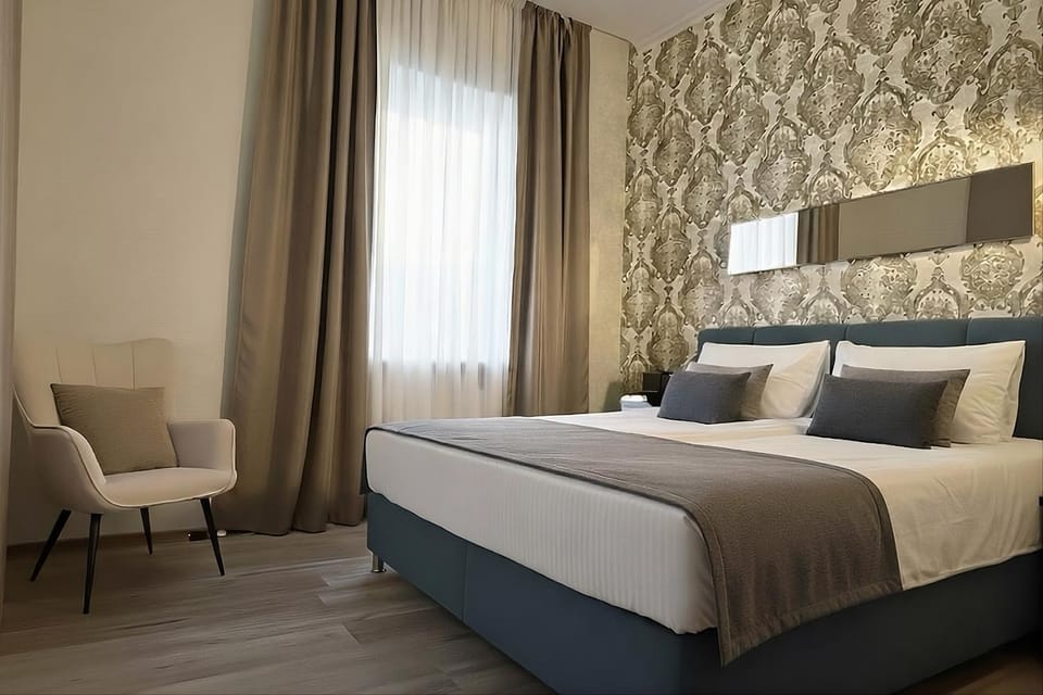 Bed, Animals, Bedroom