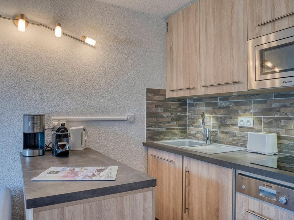 Studio rénové proche des remontées mécaniques avec Wifi - FR-1-663-26 Apartment in Saint-Gervais-Bains