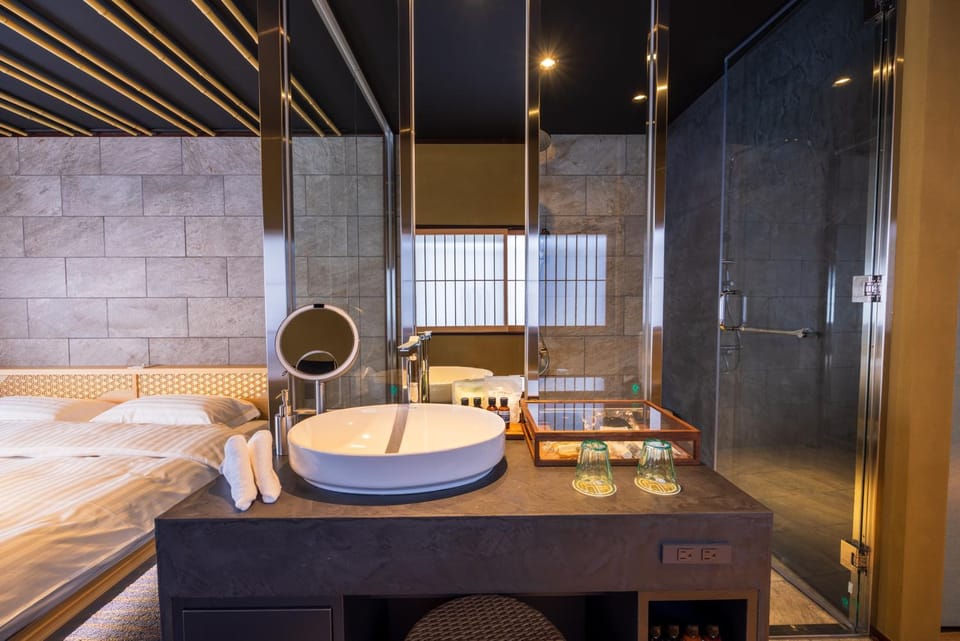 Shower, Bathroom