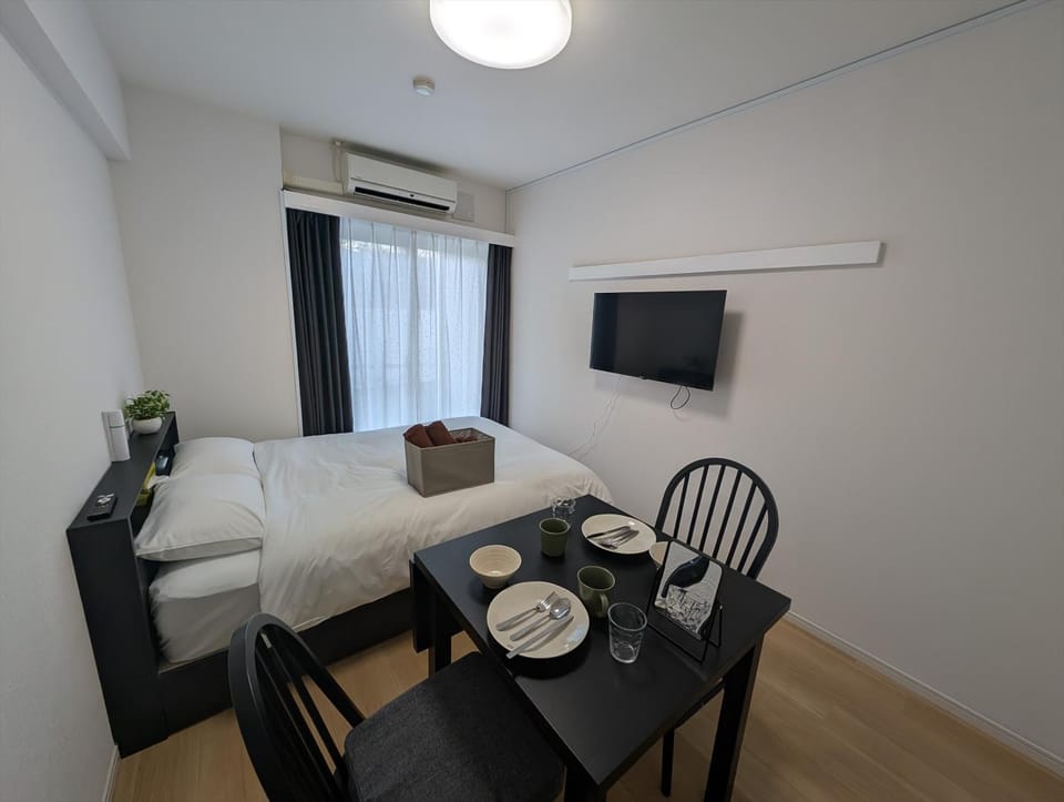 Bed, Bedroom, air conditioner