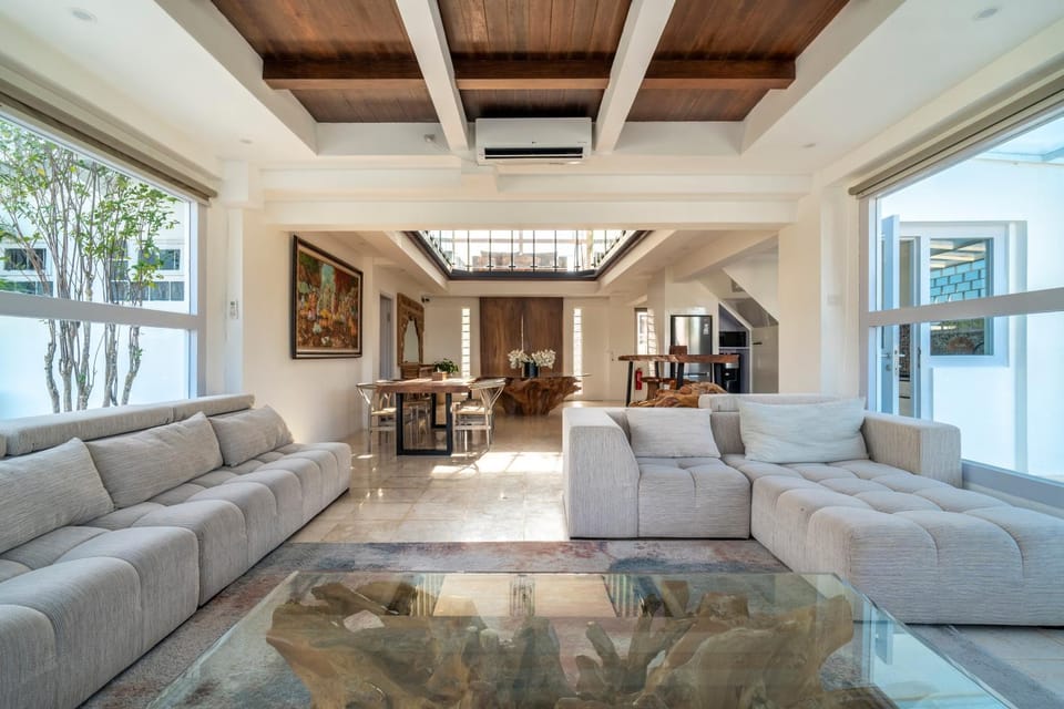 Facade/entrance, Living room, Seating area, Dining area, kitchen