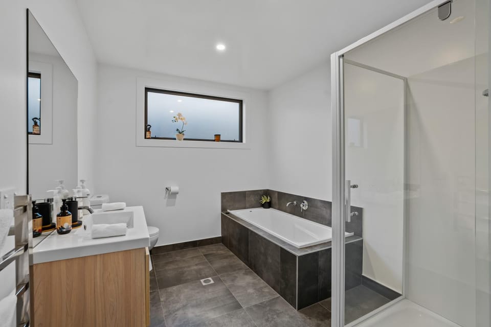 Bathroom, Bath