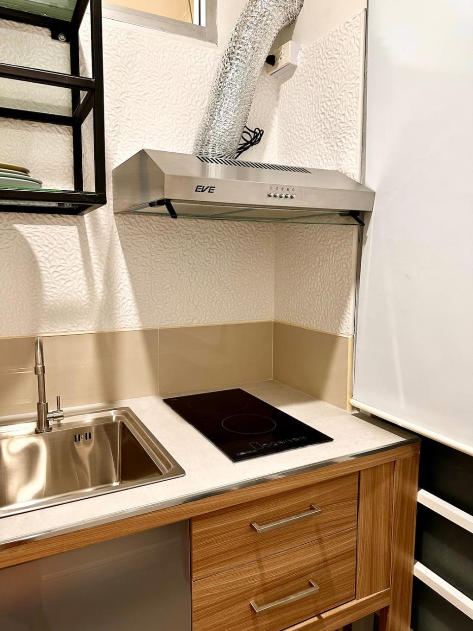 Studio Botanica I 2 mins to SRT Apartment in Bangkok