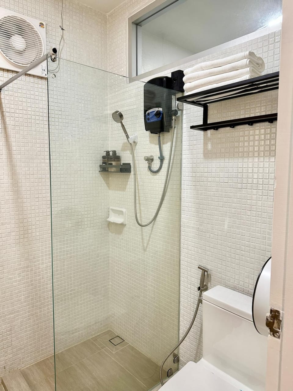 Studio Botanica I 2 mins to SRT Apartment in Bangkok