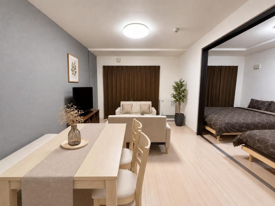 Bed, Living room, Photo of the whole room, Dining area, Bedroom