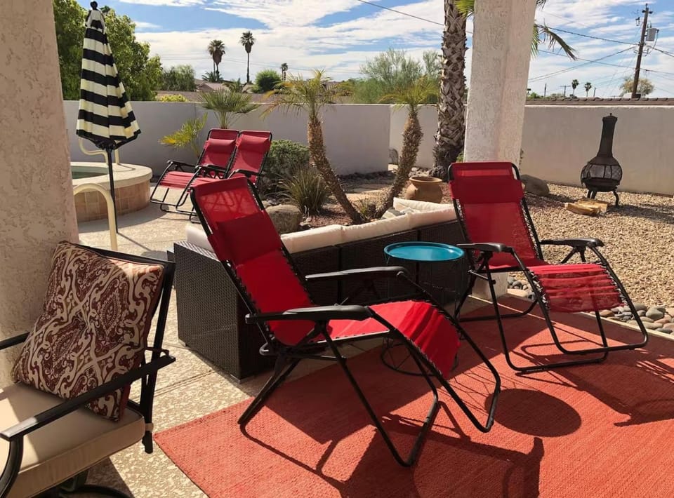 Boutique Havasu Getaway, Summertime Bliss! House in Lake Havasu City