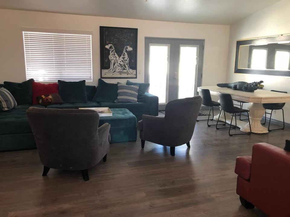 Boutique Havasu Getaway, Summertime Bliss! House in Lake Havasu City