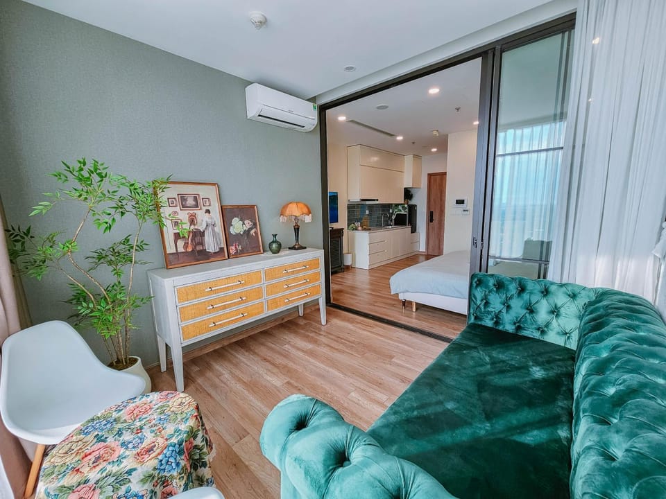 Living room, Photo of the whole room, Seating area