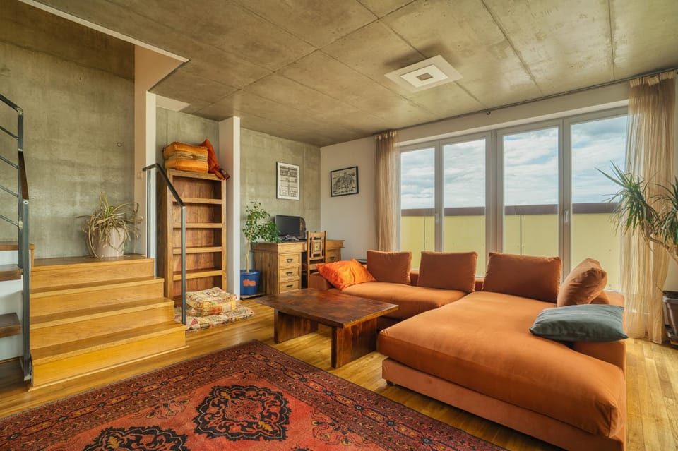 LOcelot Premium 2 floor Apartment near O2 Arena Apartment in Prague