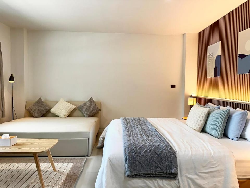 Indigo Studio 2 mins from SRT Wat Samien Nari Apartment in Bangkok