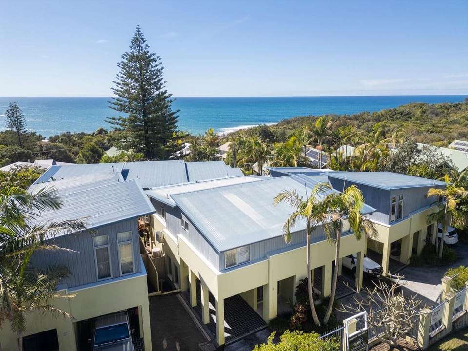 Angourie Blue 3 - Lifestyle Yamba House in Angourie
