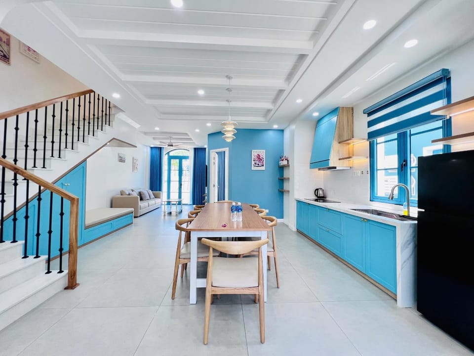 Communal lounge/ TV room, Living room, Communal kitchen