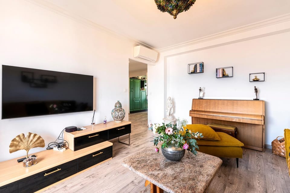 TV and multimedia, Living room
