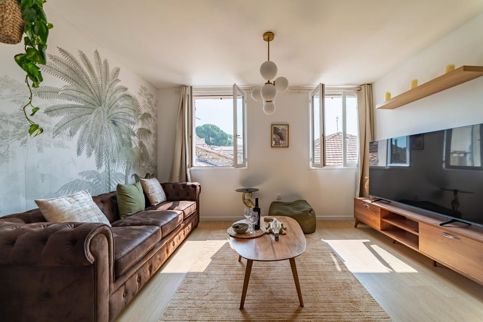 Communal lounge/ TV room, TV and multimedia