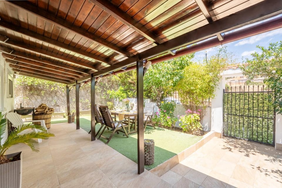 Patio, Spring, Day, Garden, Garden, View (from property/room), Balcony/Terrace, Garden view