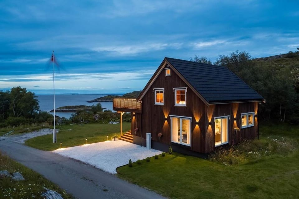 Kvitsand Ocean Castle Villa in Trondelag