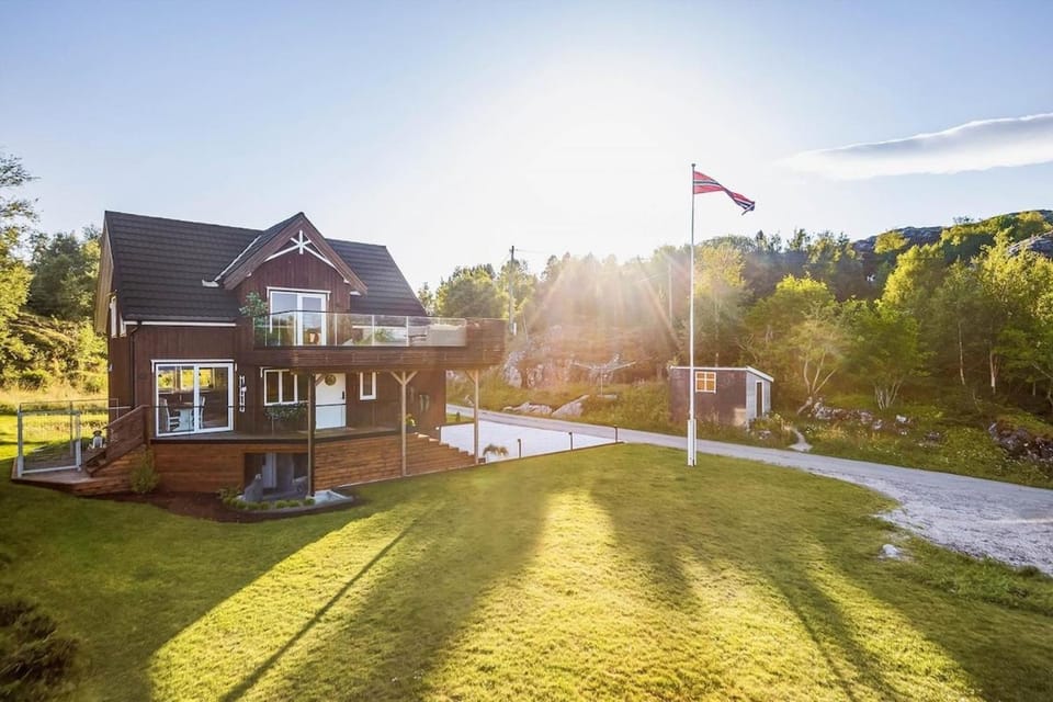 Kvitsand Ocean Castle Villa in Trondelag