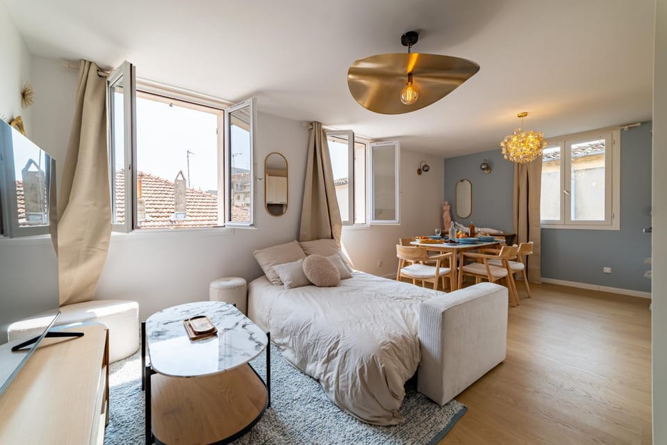 Living room, Lounge or bar