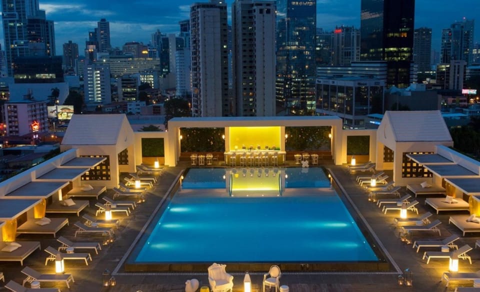 Property building, Night, City view, Pool view, Swimming pool, sunbed