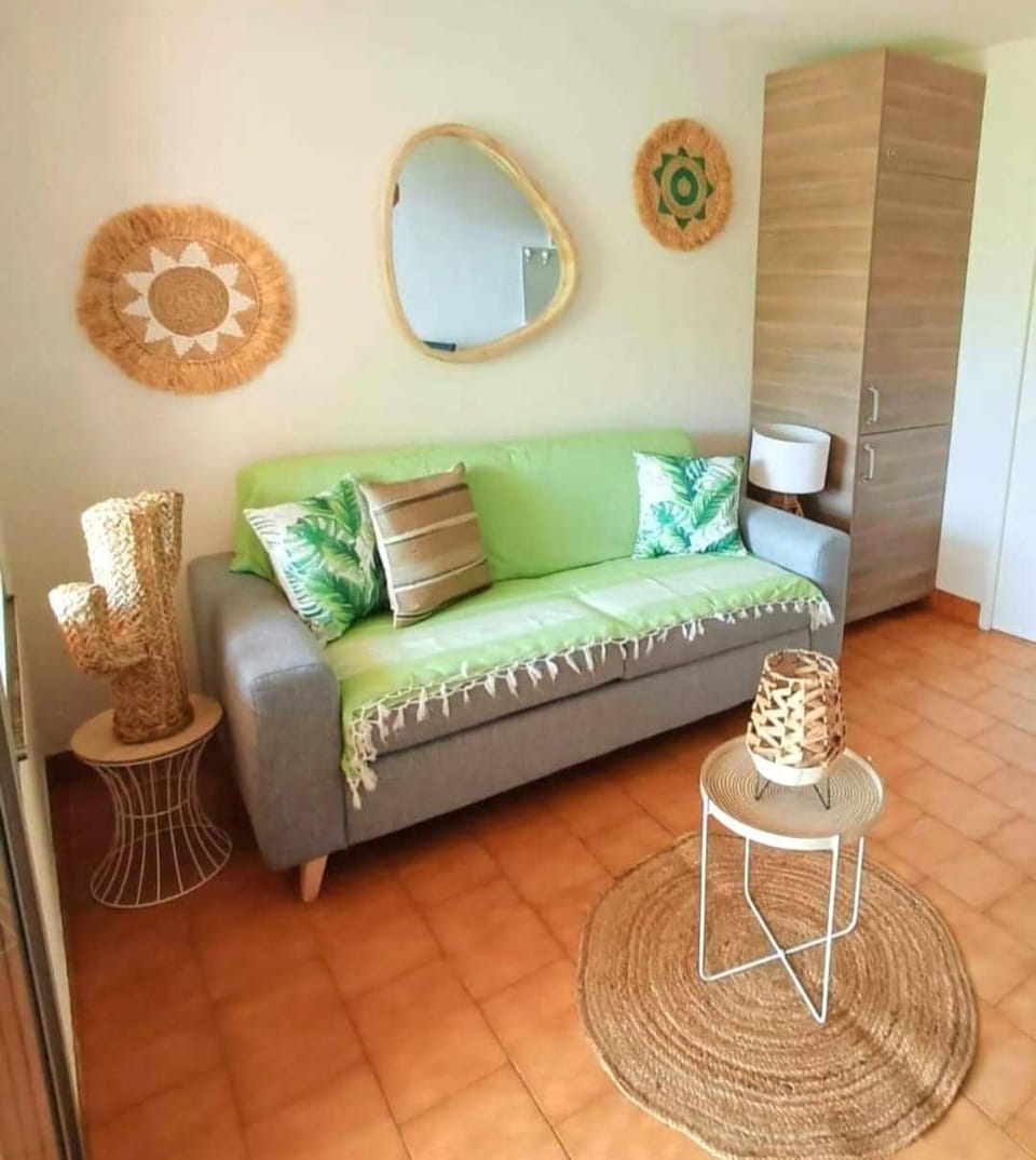 Appartement terrasse vue mer Apartment in Sainte-Maxime