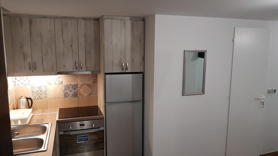 Konstantinos Apartments Apartment hotel in Central Athens Regional Unit, Greece