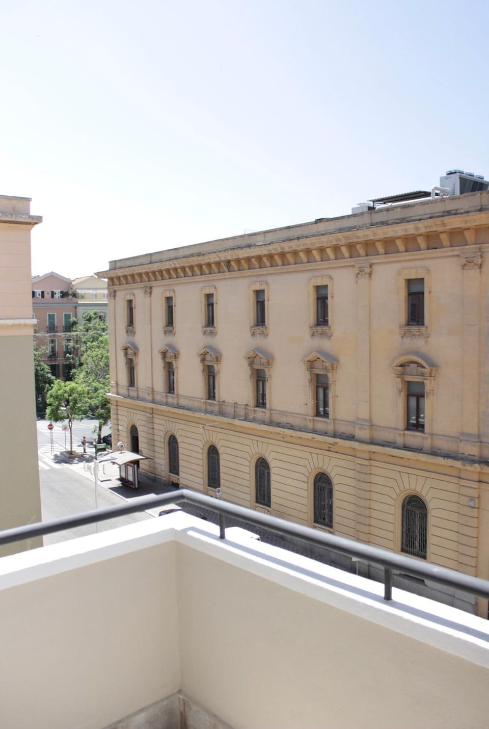 Property building, Day, Landmark view, Location