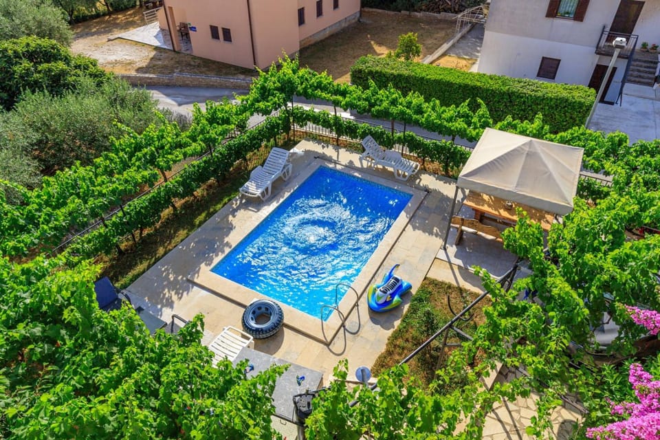 Pool view, Swimming pool