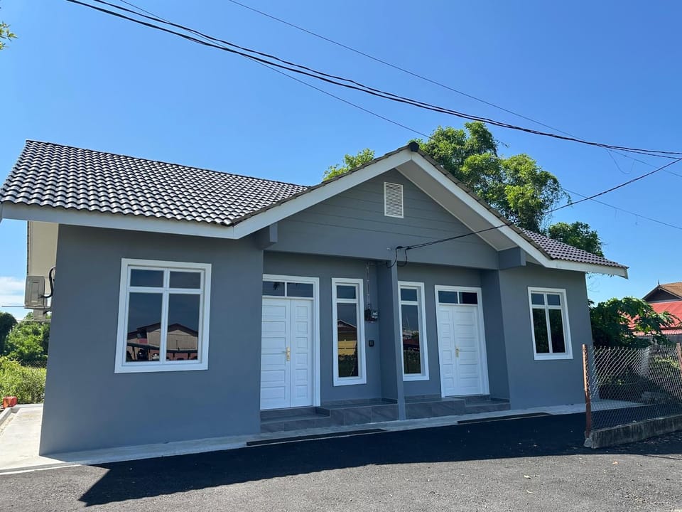 Property building, Day