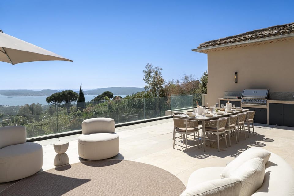 Villa Celina - Sea view Villa in Grimaud