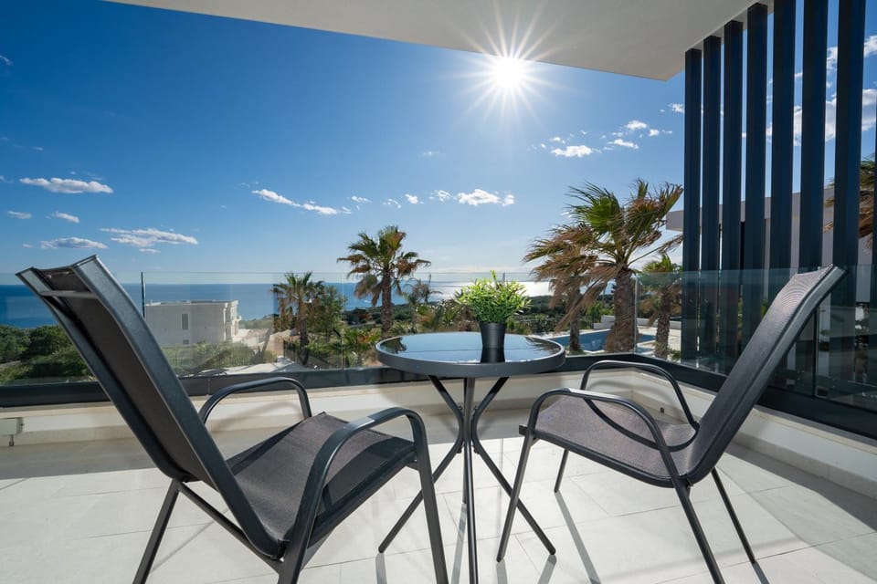 Balcony/Terrace, Balcony/Terrace