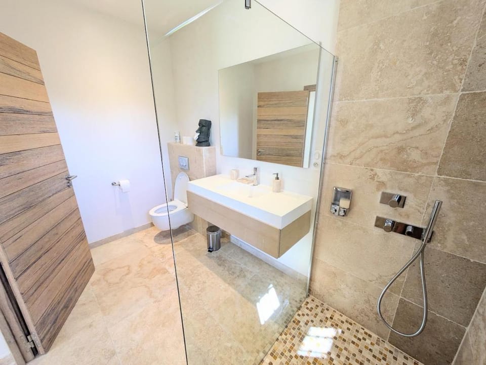 Villa haut de gamme avec piscine et grand jardin Villa in Aix-en-Provence