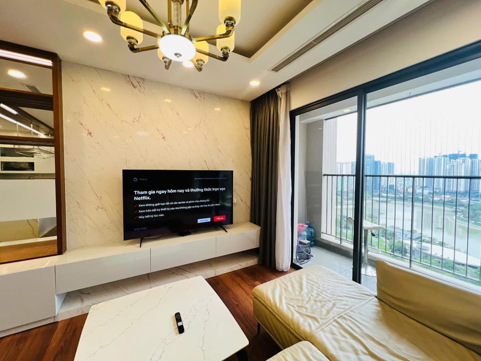 Communal lounge/ TV room, TV and multimedia, View (from property/room), Balcony/Terrace, Living room, Seating area, Evening entertainment