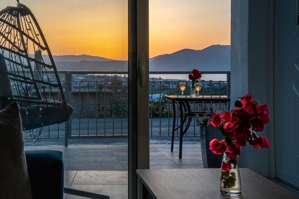 Patio, Natural landscape, Balcony/Terrace, Mountain view, Sunset