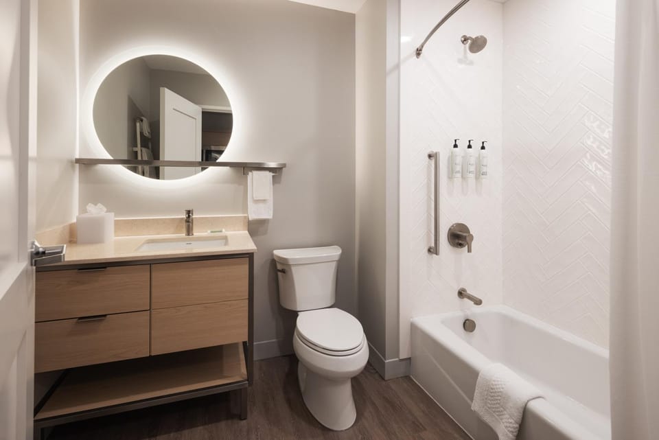 Bathroom, Bath