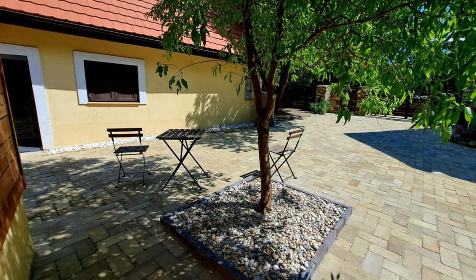 Garden, Garden