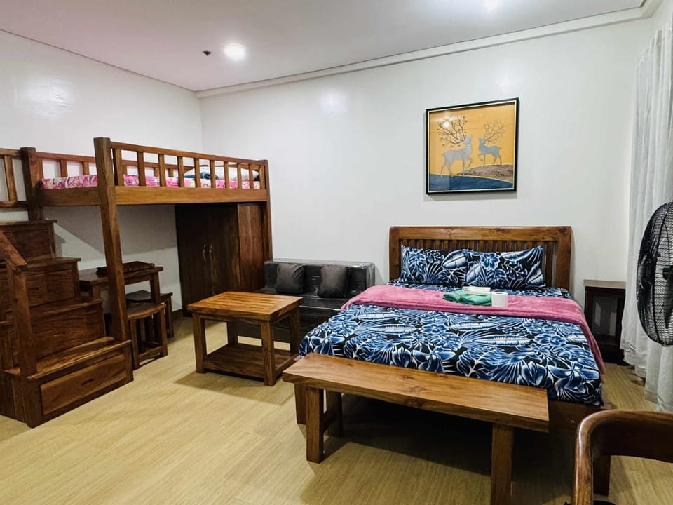 Bed, Seating area, Bedroom